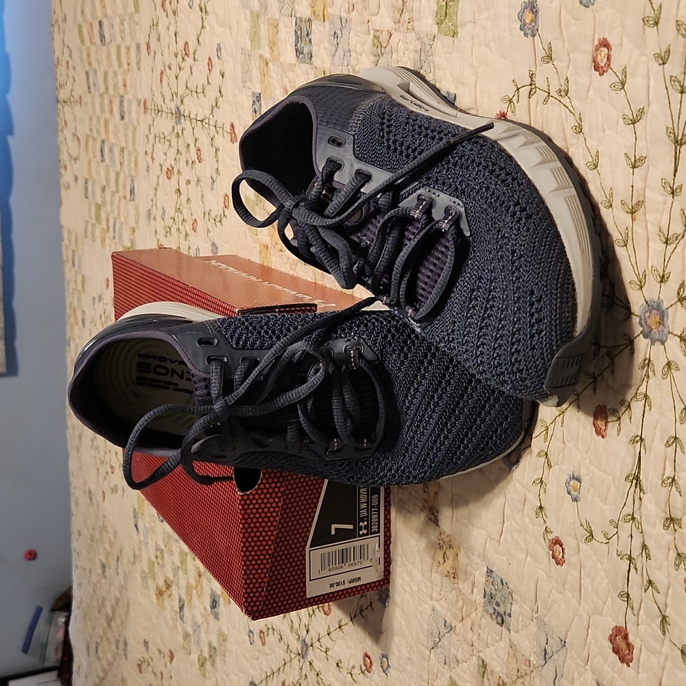 NWOT Under Armour Hovr Sonic NC